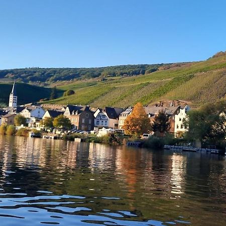 Apartments In Spay Bigone Zell-Merl Mosel Bagian luar foto