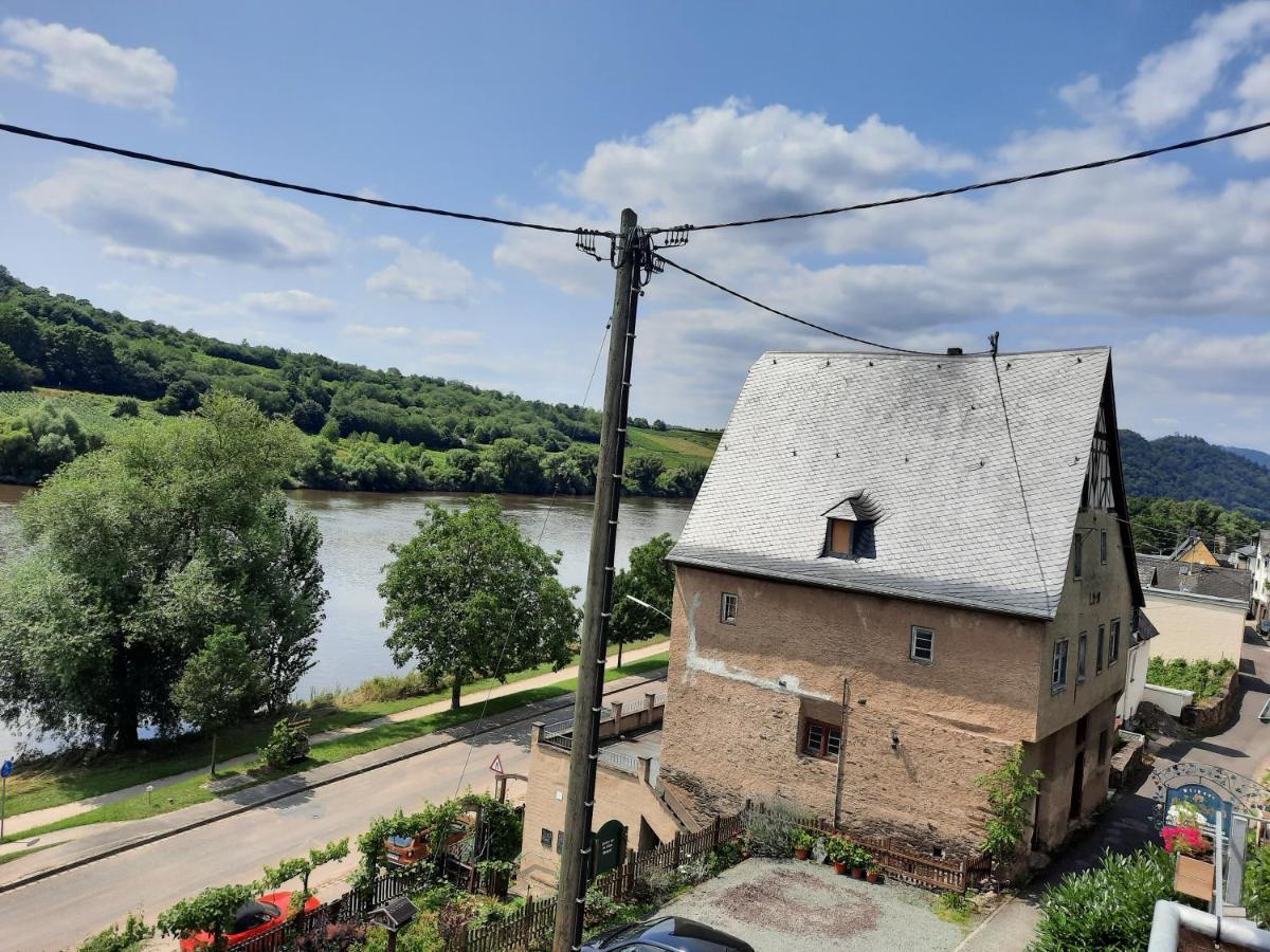 Apartments In Spay Bigone Zell-Merl Mosel Bagian luar foto