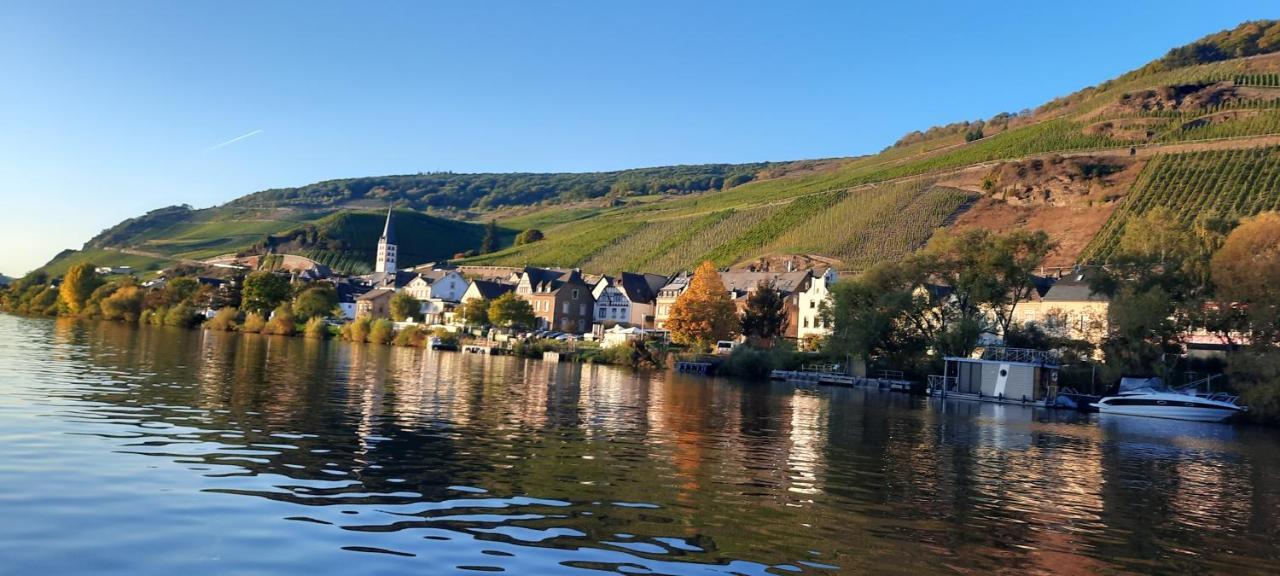 Apartments In Spay Bigone Zell-Merl Mosel Bagian luar foto