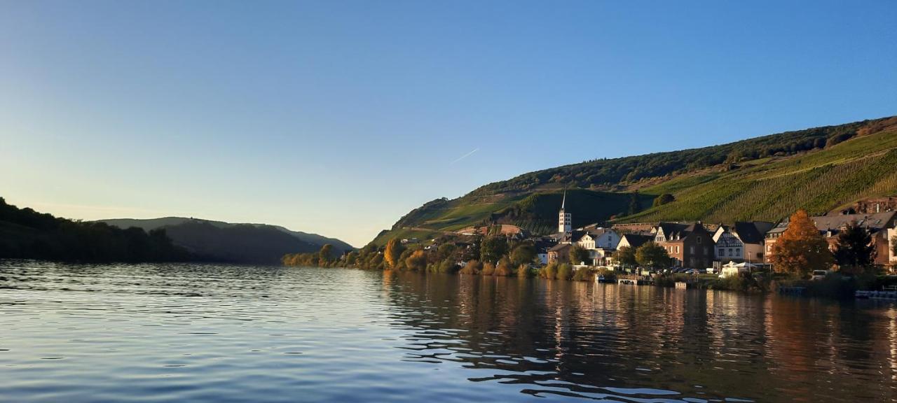 Apartments In Spay Bigone Zell-Merl Mosel Bagian luar foto
