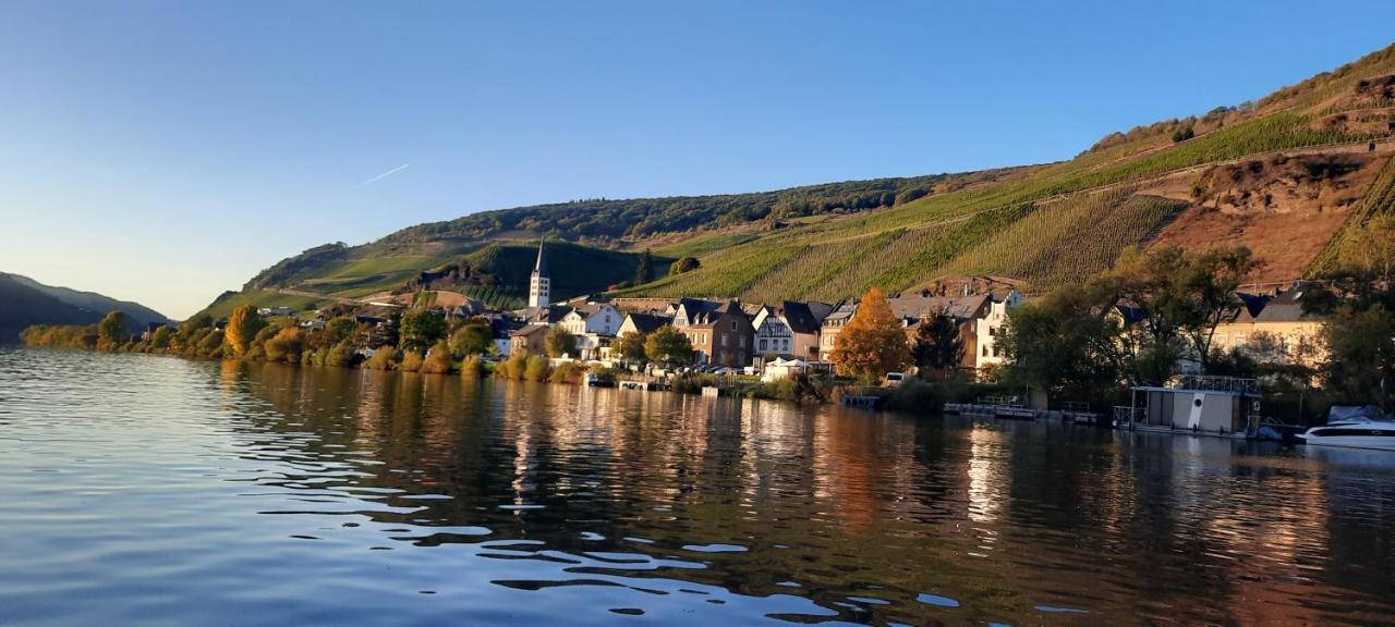 Apartments In Spay Bigone Zell-Merl Mosel Bagian luar foto